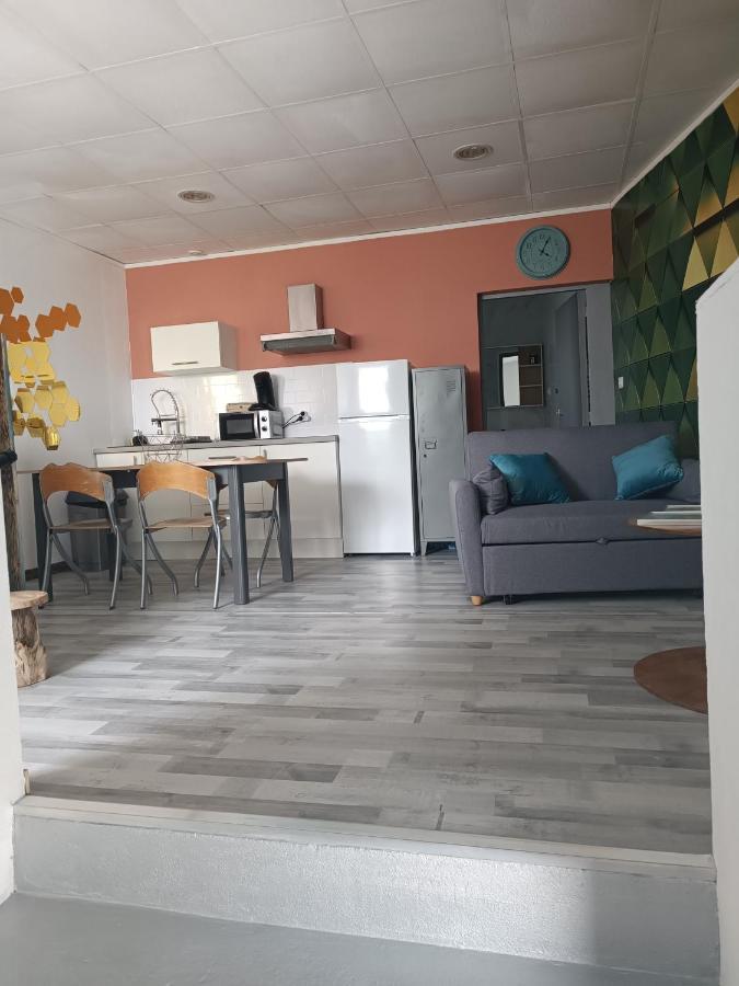 L'Annexe De L'Usine Logement Moderne De Campagne Saint-Quentin-Lamotte-Croix-au-Bailly エクステリア 写真